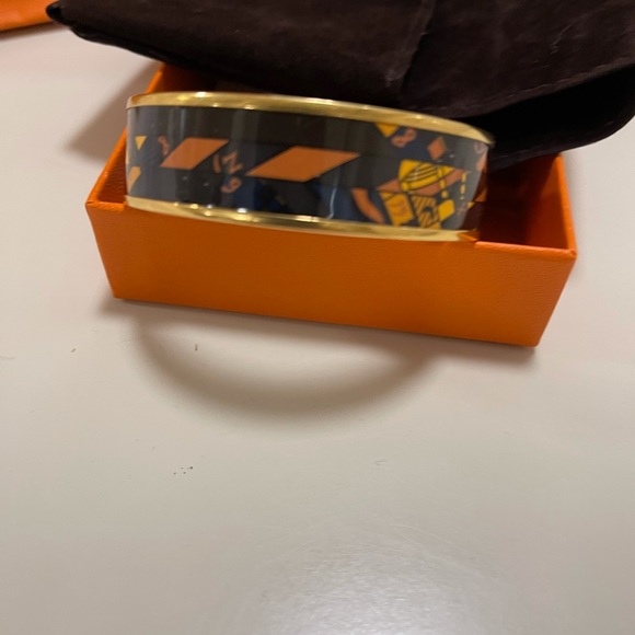 Hermès large astrologie nouvelle bracelet. EUC. Box, receipt bag and pouch - Picture 14 of 15